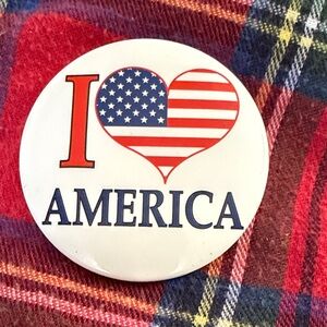 Patriotic Button July 4 Love America Patriotic Button